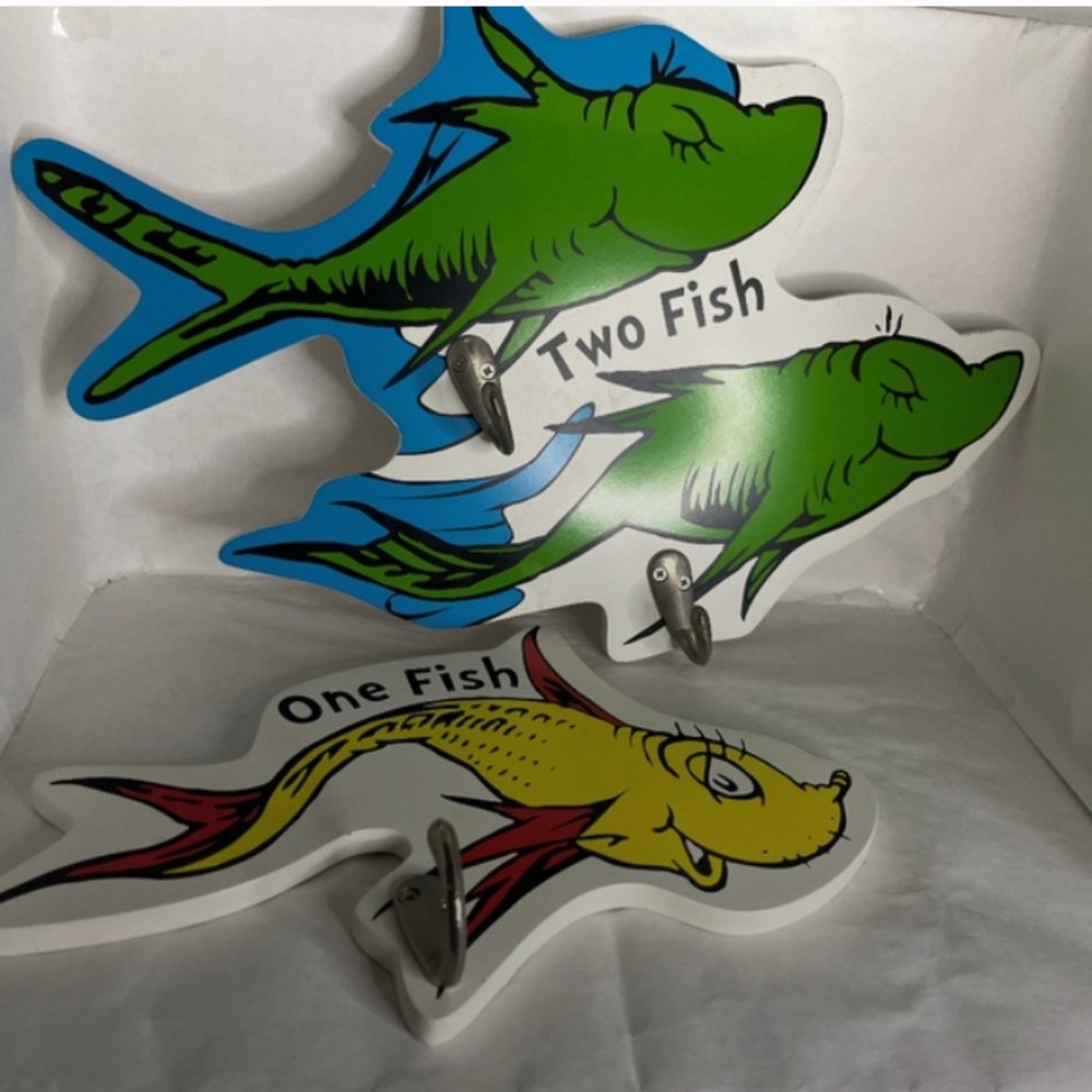 Dr. Seuss Wall Hanger/Coat Hanger/Hook Wall Mount One Fish Two Fish Vintage RARE